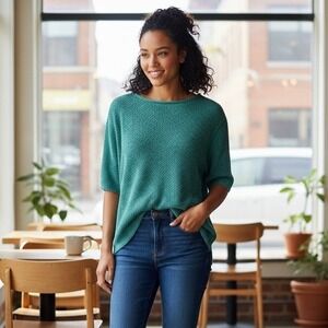 United Knitwear Sweater Women's Size M Short Sleeve Tunic Rayon Made In USA NWT